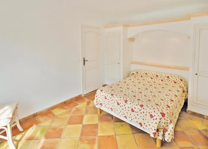 Amazing In Sainte Maxime Semesterbostad Sainte-Maxime